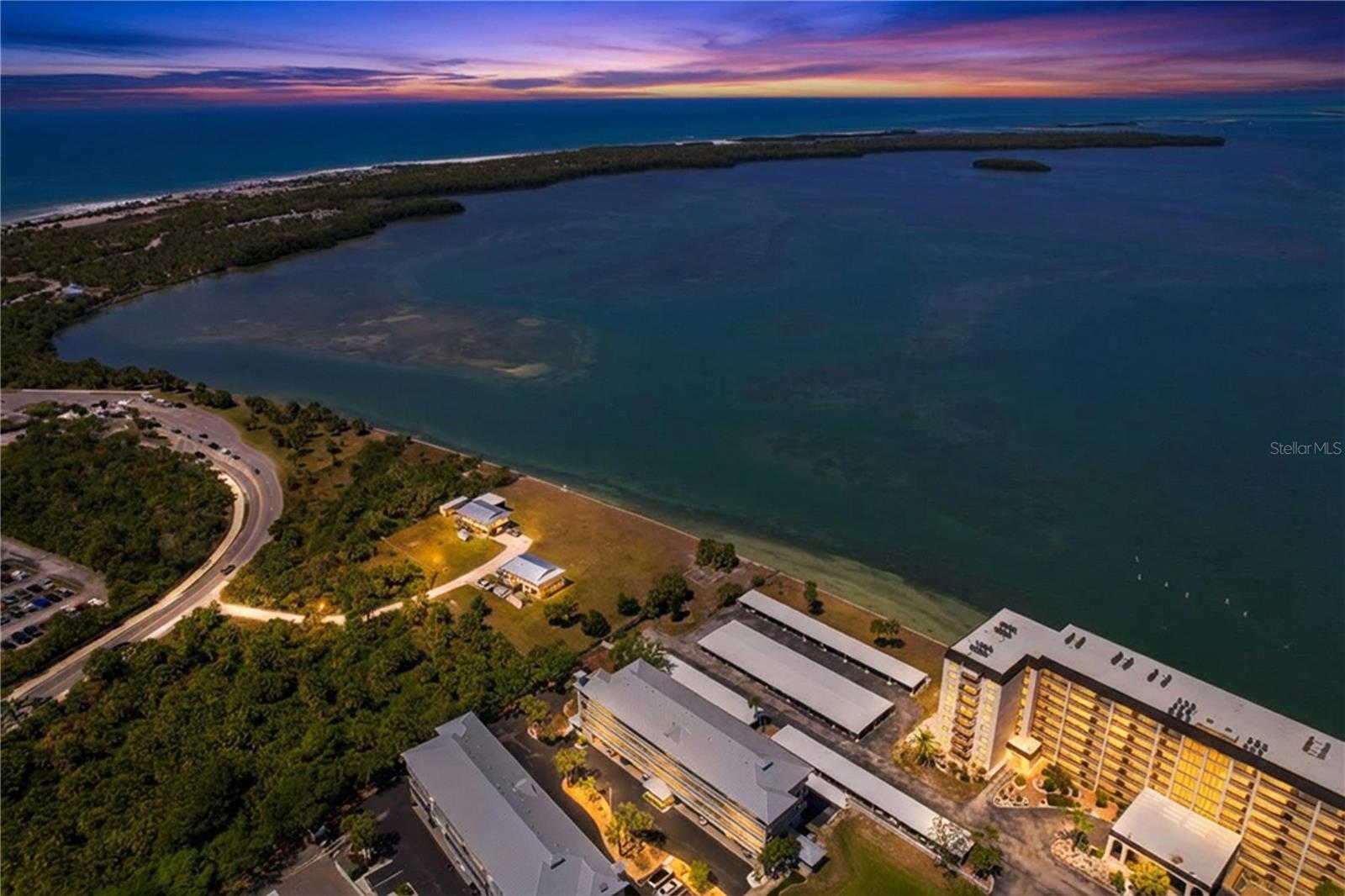 ISLAND PARK PL - Residential