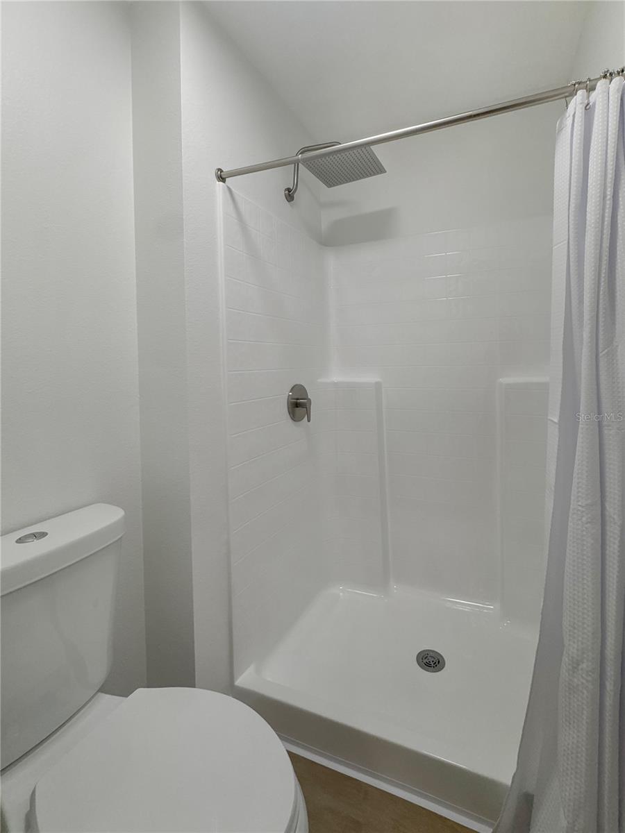 LEESBURG OVERLOOK AT LAKE GRIFFIN - Residential