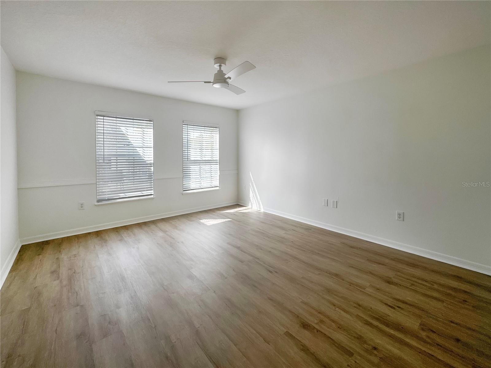 LEESBURG OVERLOOK AT LAKE GRIFFIN - Residential