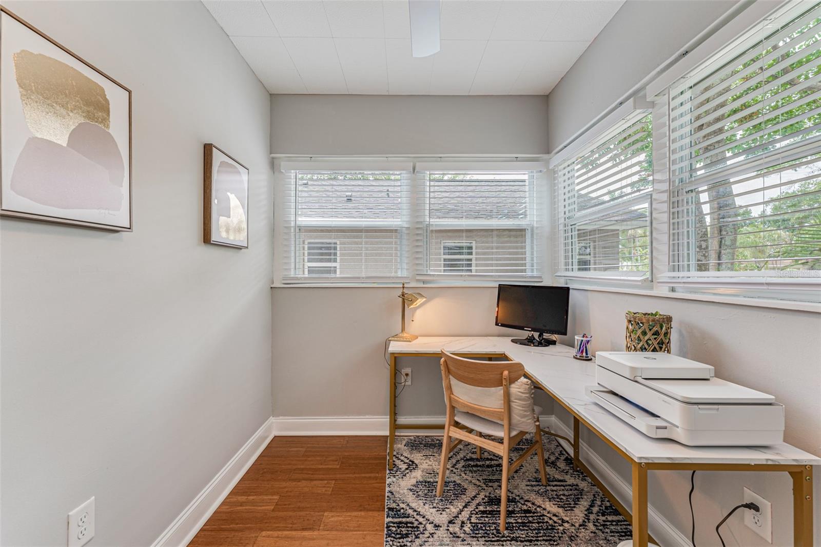 SUNSHINE PARK - Residential