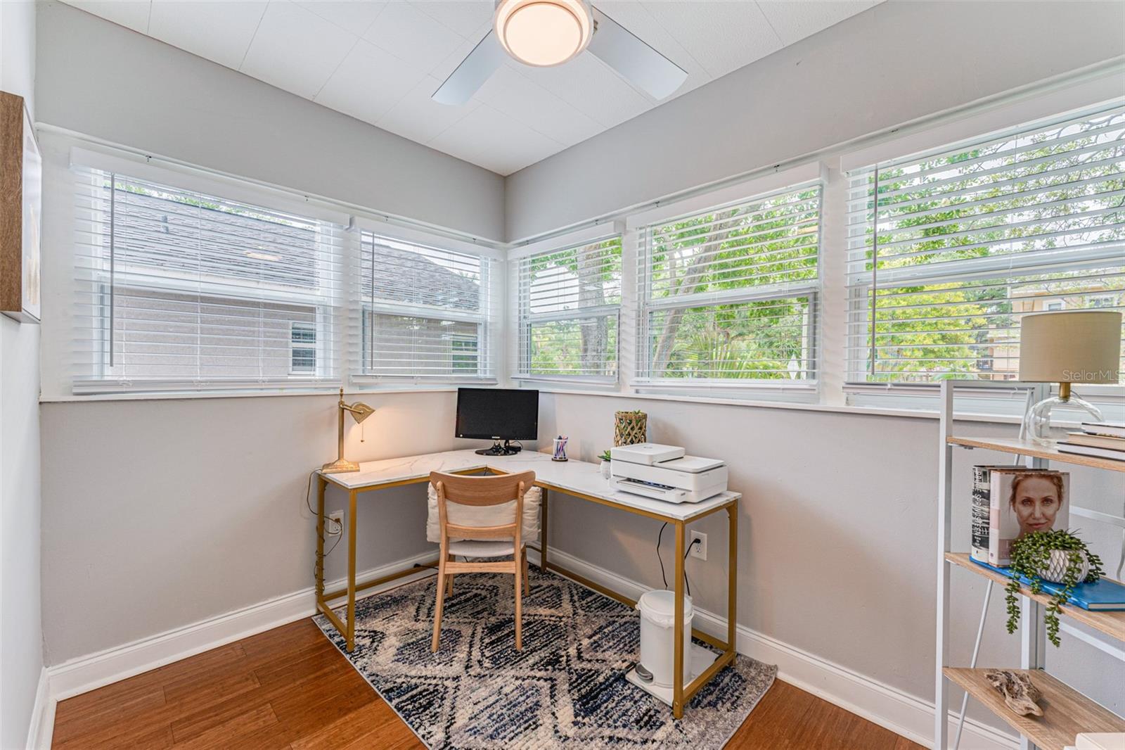 SUNSHINE PARK - Residential