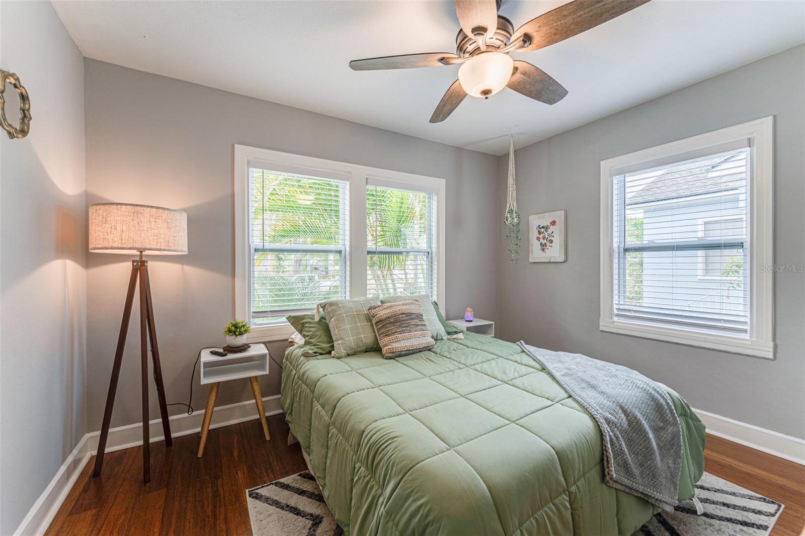 SUNSHINE PARK - Residential