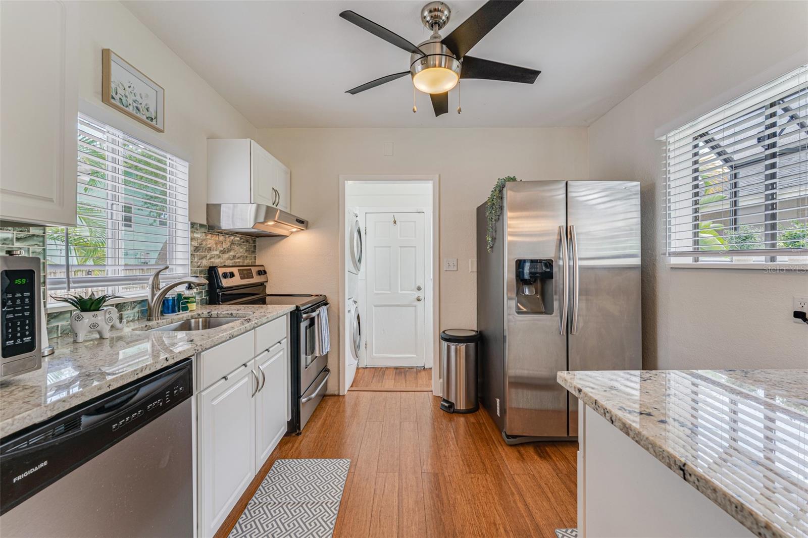 SUNSHINE PARK - Residential