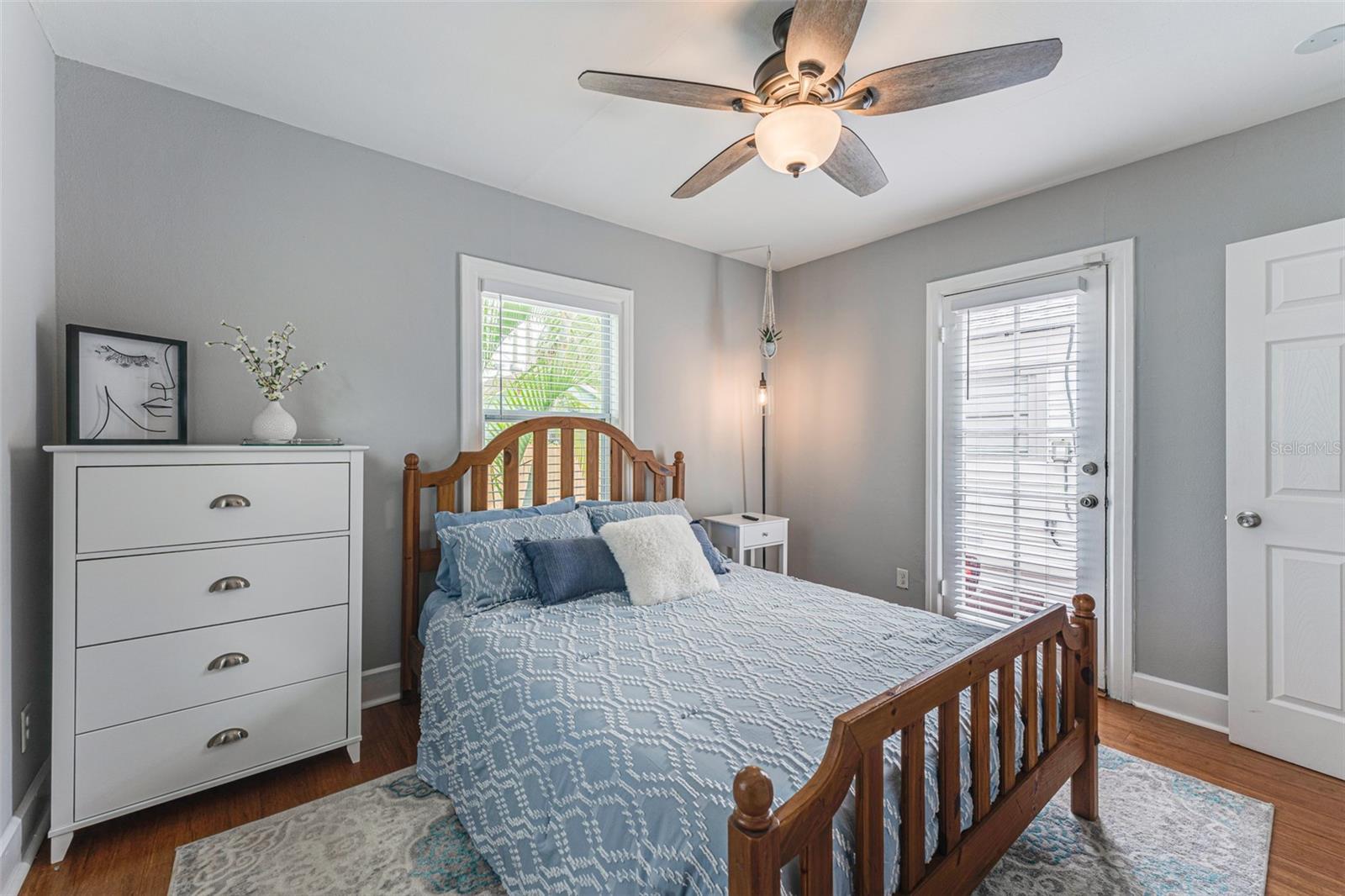 SUNSHINE PARK - Residential