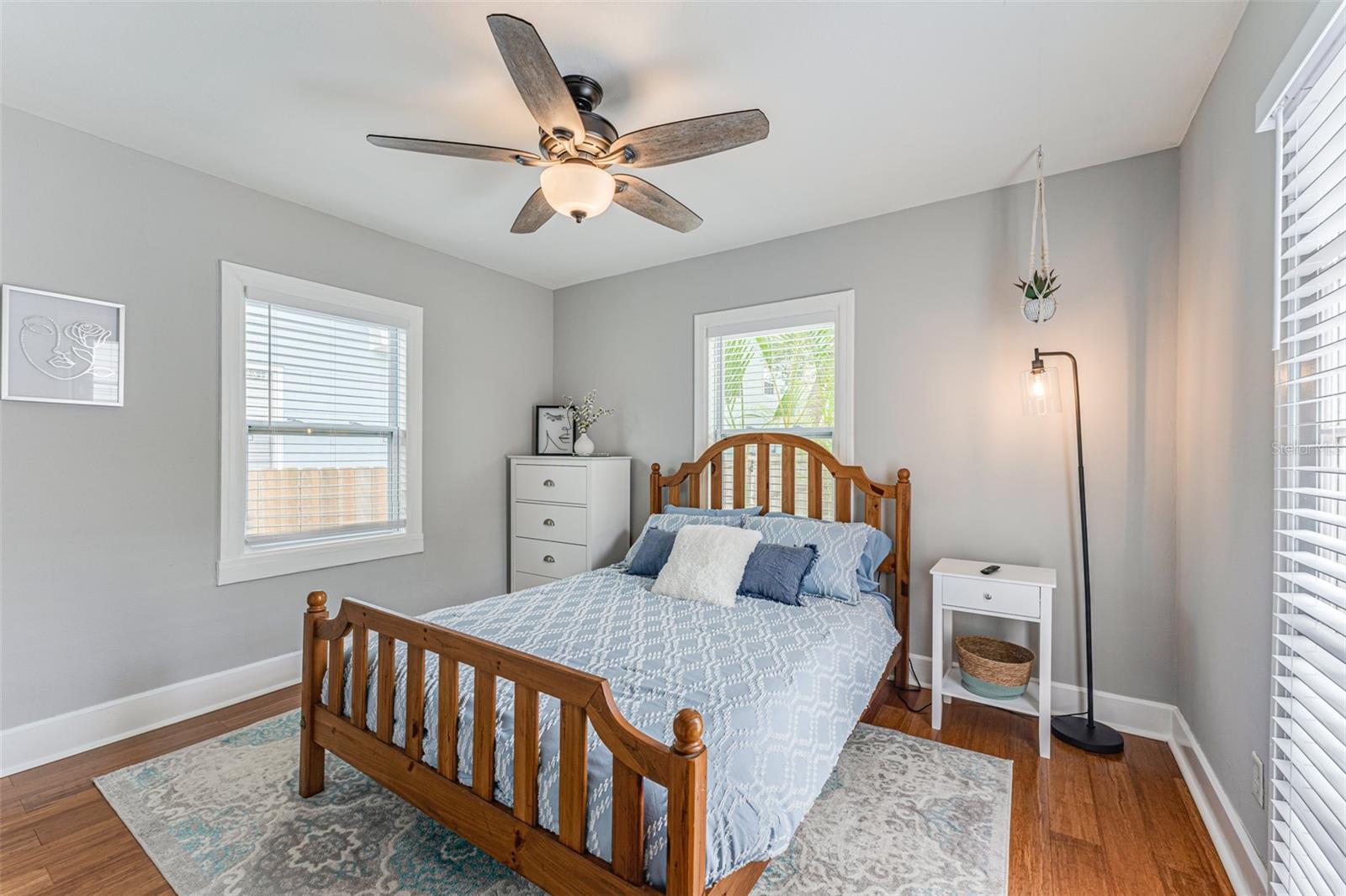 SUNSHINE PARK - Residential