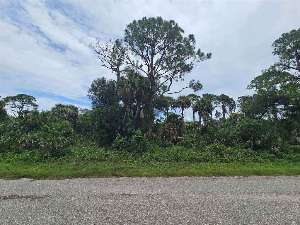 Photo of 16126 Tarkio Avenue, Port Charlotte, FL 33954 (MLS # C7529225)