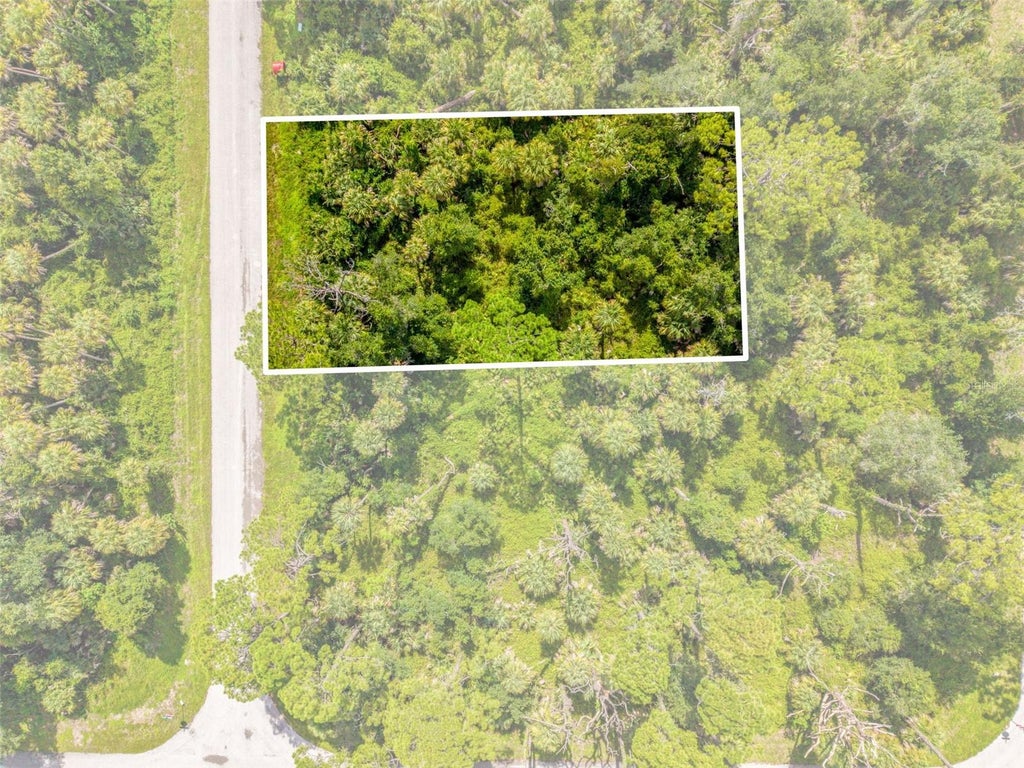 Photo of 16126 Tarkio Avenue, Port Charlotte, FL 33954 (MLS # C7529225)