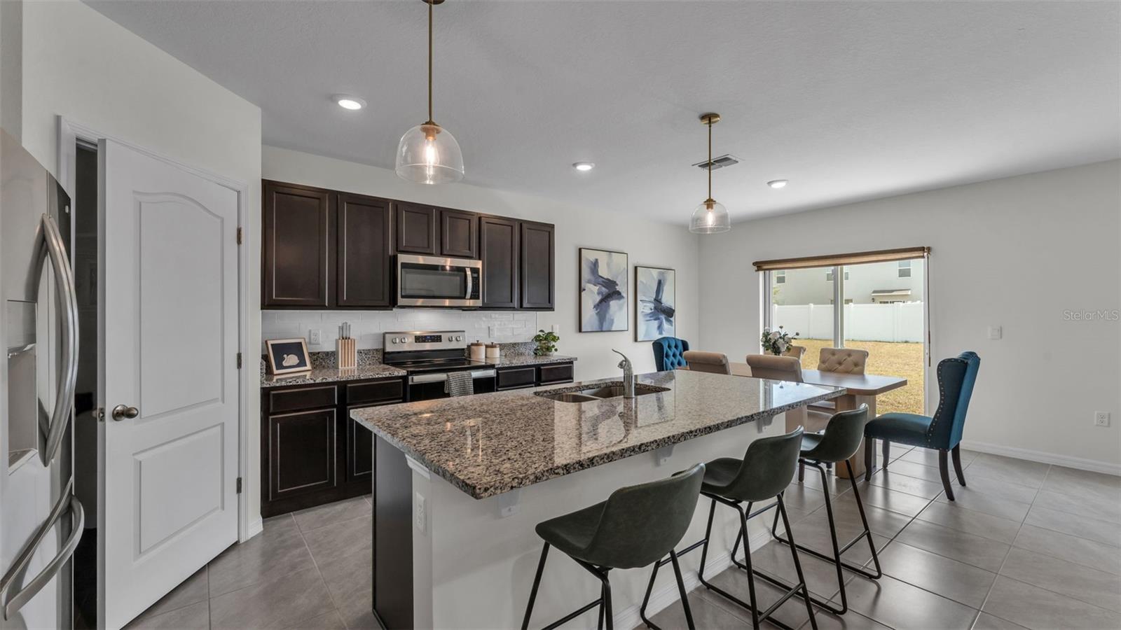 WIND MDWS SOUTH PH ONE - Residential