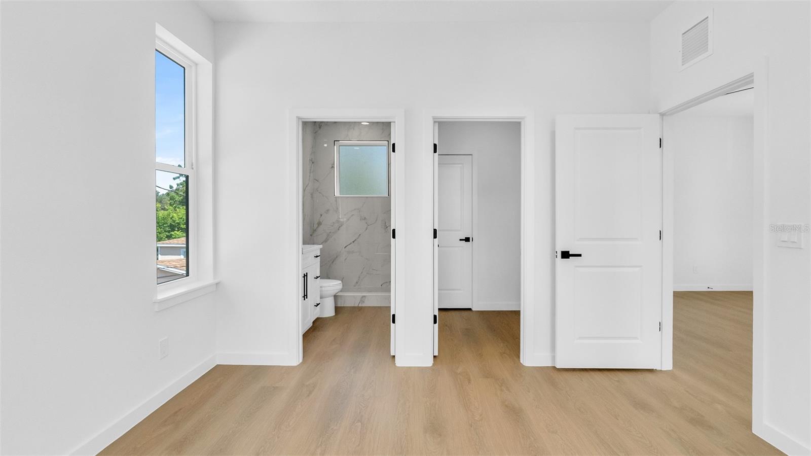 MOUNT WASHINGTON 2ND SEC - Residential Income
