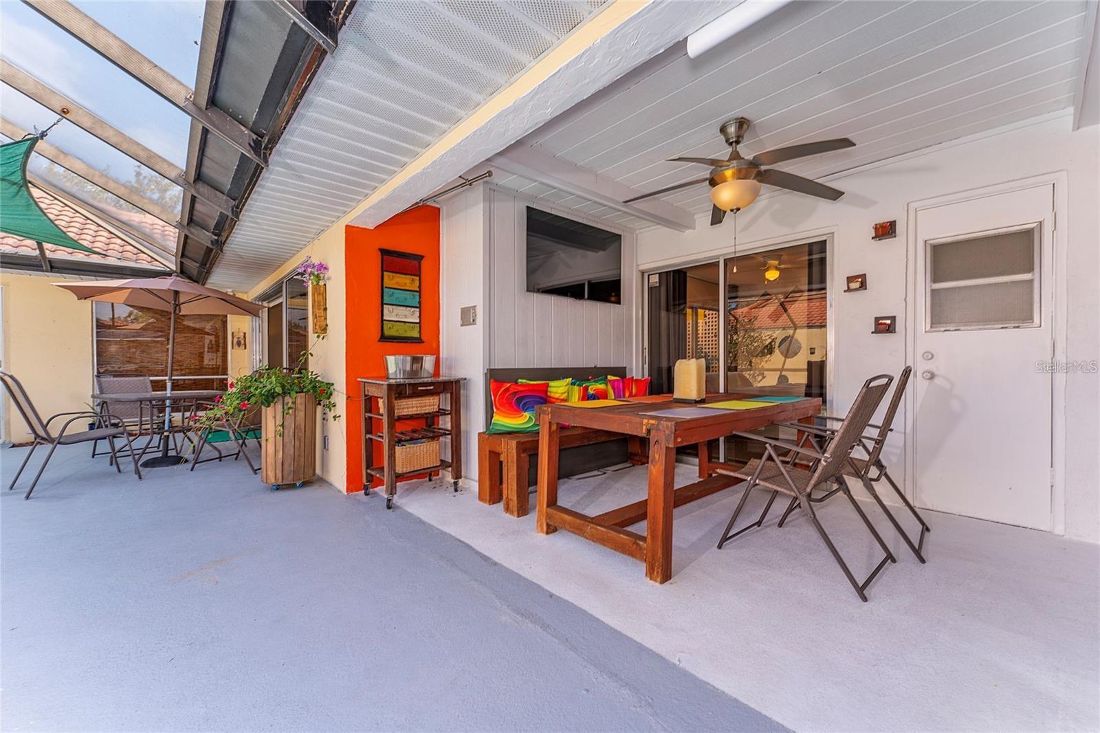 ISLAND CLUB AT ROSEMONT CONDO - Residential