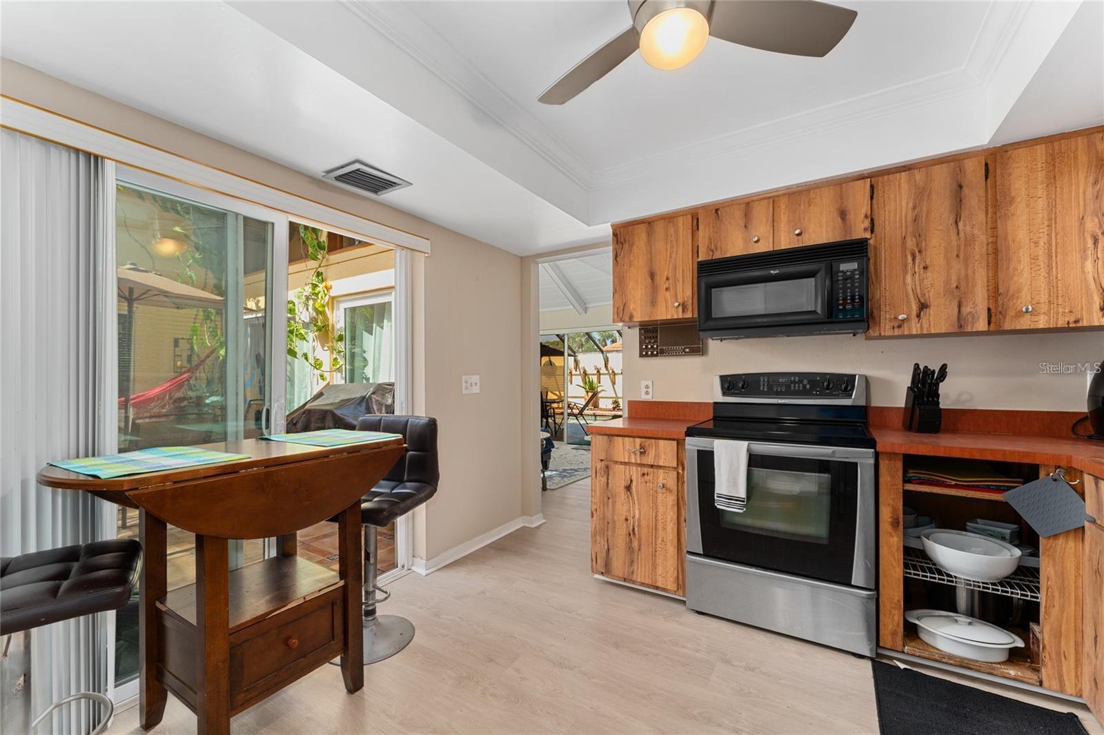 ISLAND CLUB AT ROSEMONT CONDO - Residential