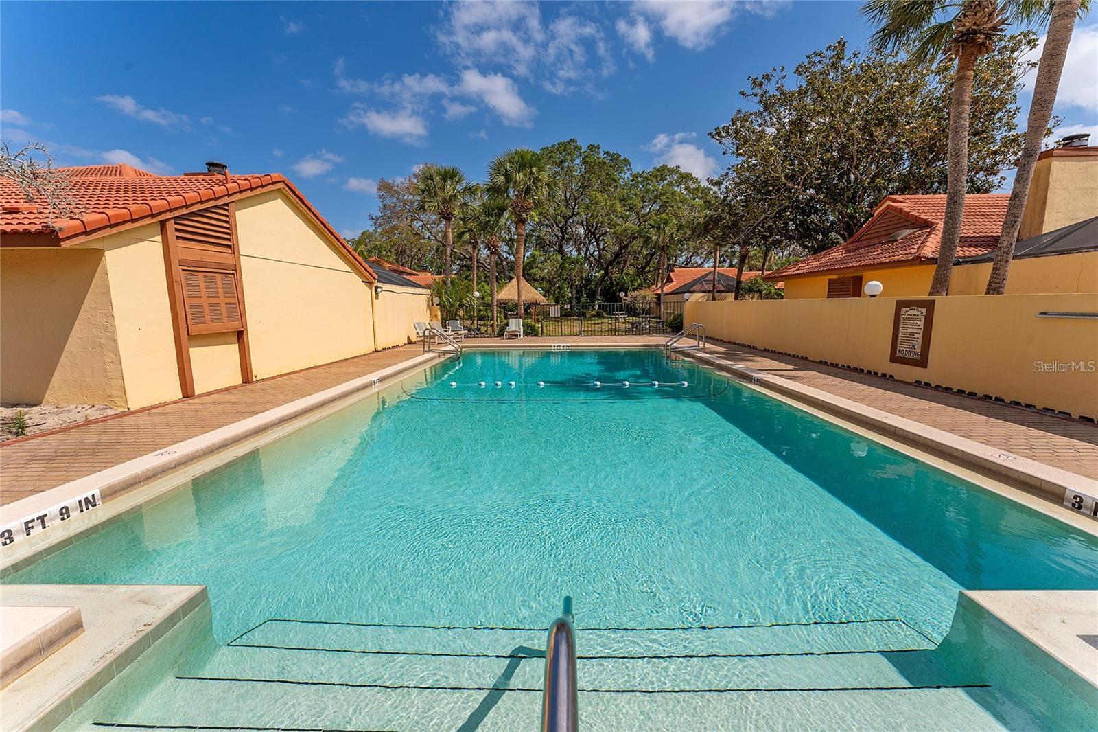 ISLAND CLUB AT ROSEMONT CONDO - Residential