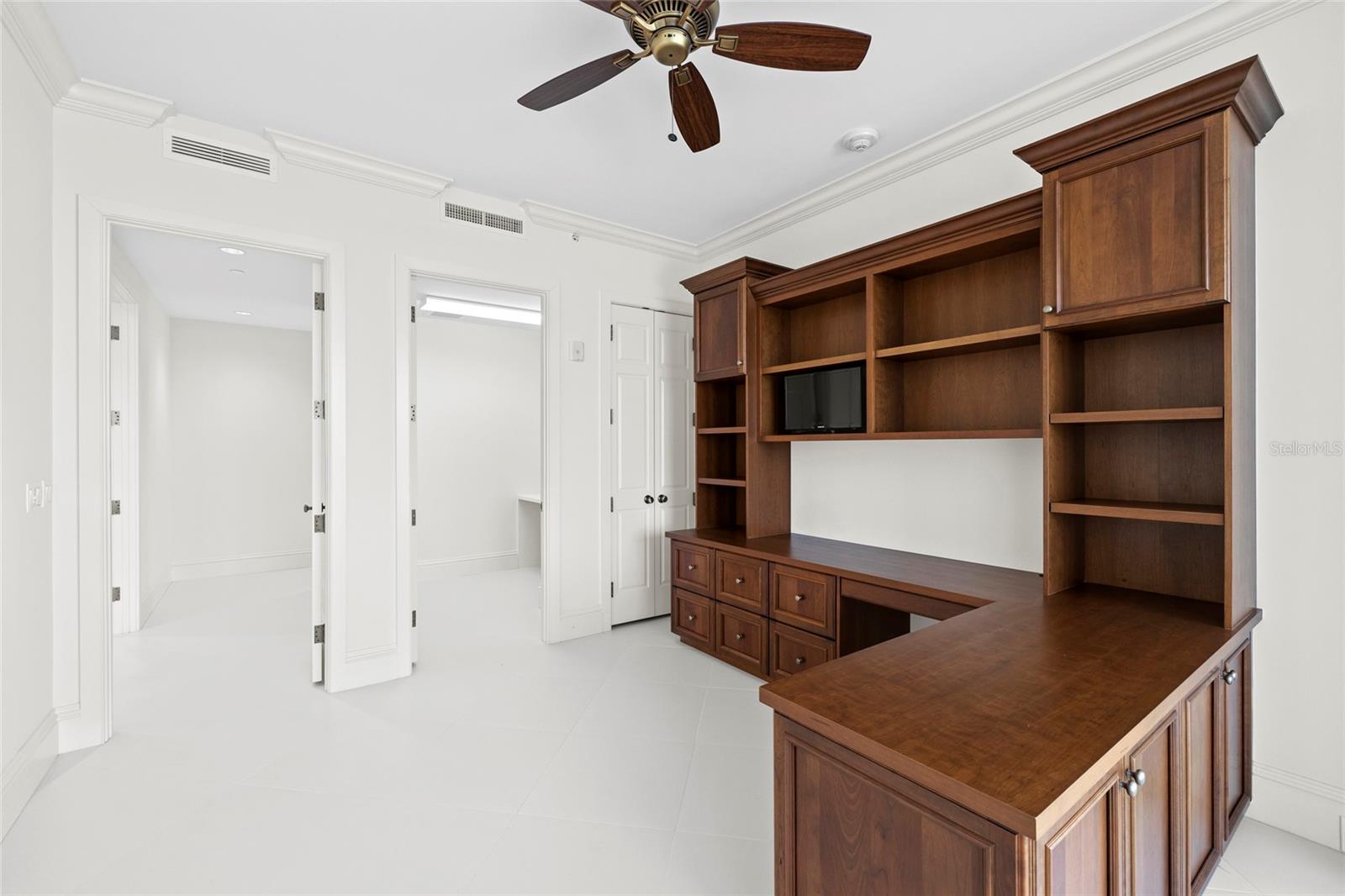 ARIA LONGBOAT KEY - Residential