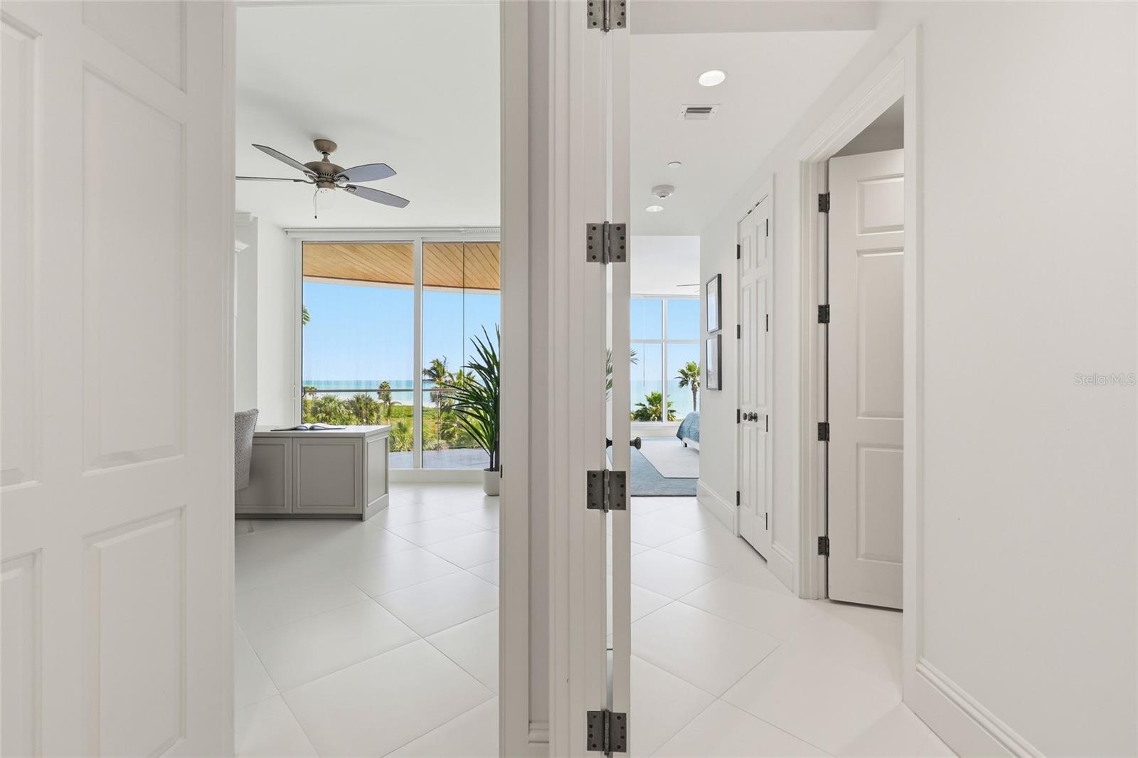 ARIA LONGBOAT KEY - Residential