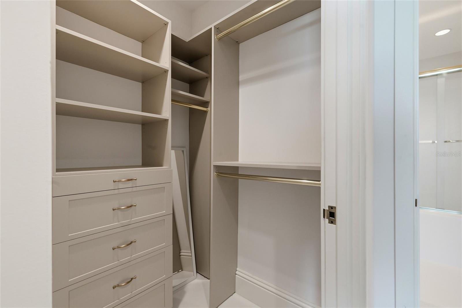 ARIA LONGBOAT KEY - Residential