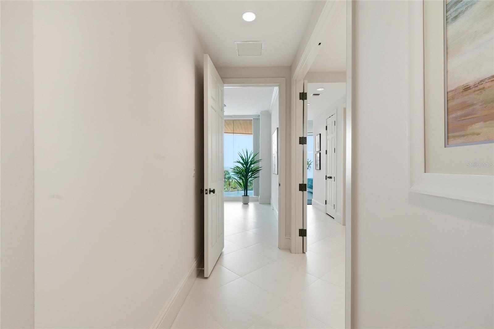 ARIA LONGBOAT KEY - Residential
