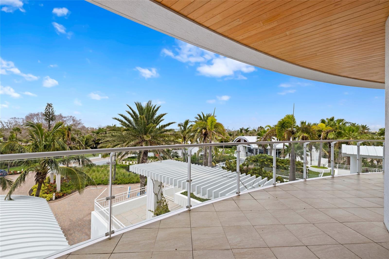 ARIA LONGBOAT KEY - Residential