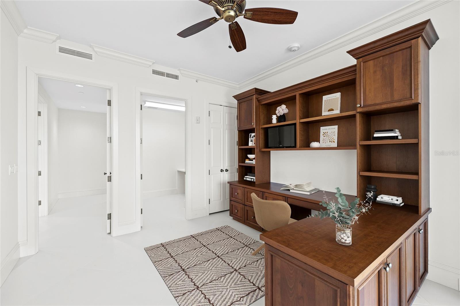 ARIA LONGBOAT KEY - Residential