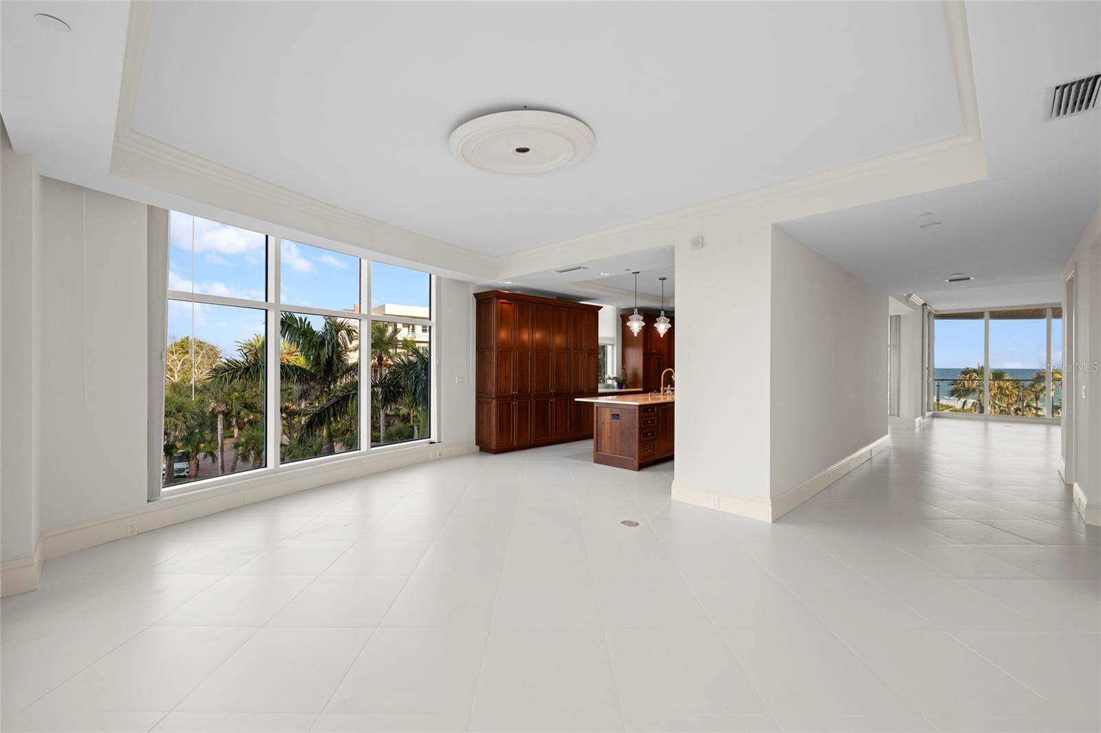 ARIA LONGBOAT KEY - Residential