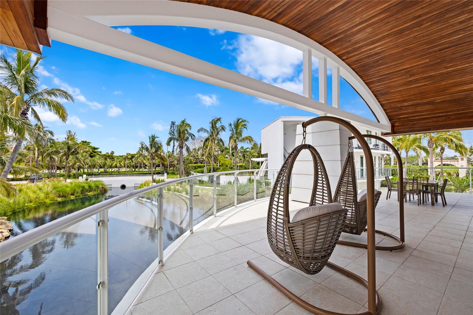 ARIA LONGBOAT KEY - Residential