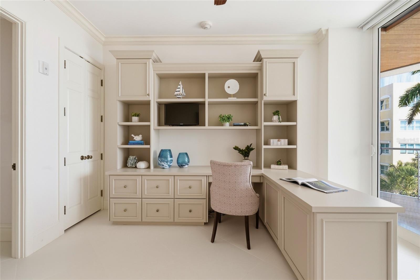 ARIA LONGBOAT KEY - Residential