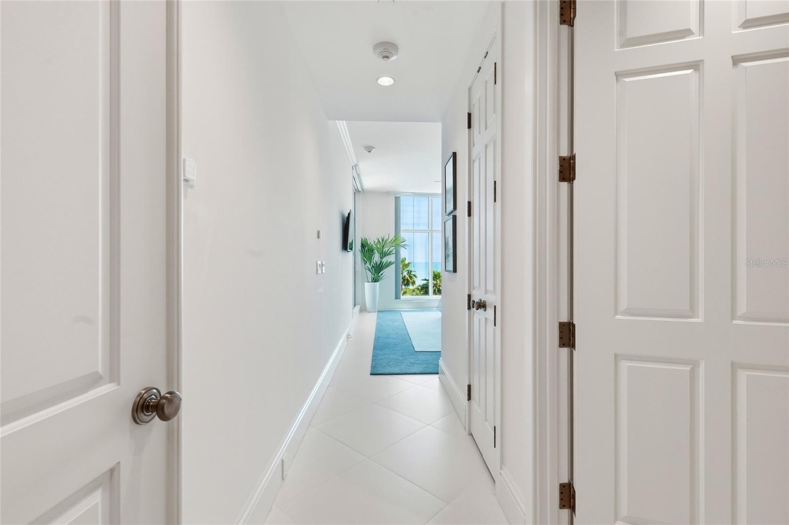 ARIA LONGBOAT KEY - Residential