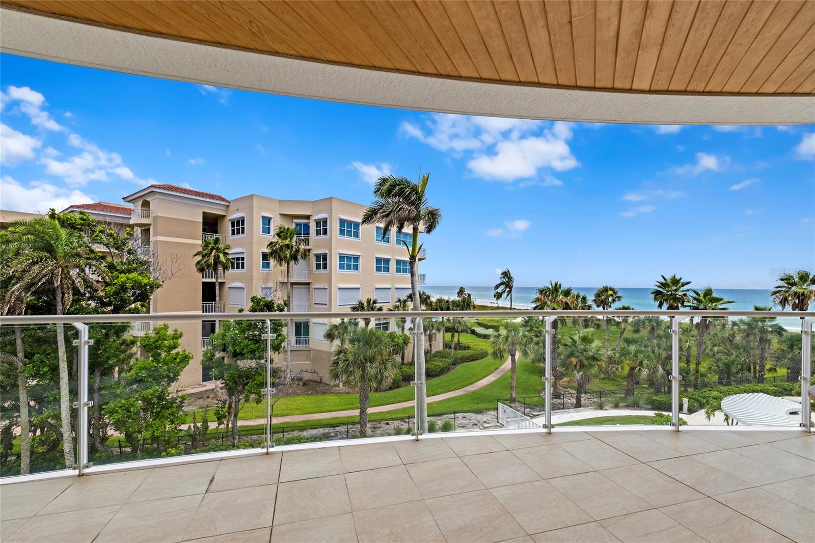 ARIA LONGBOAT KEY - Residential