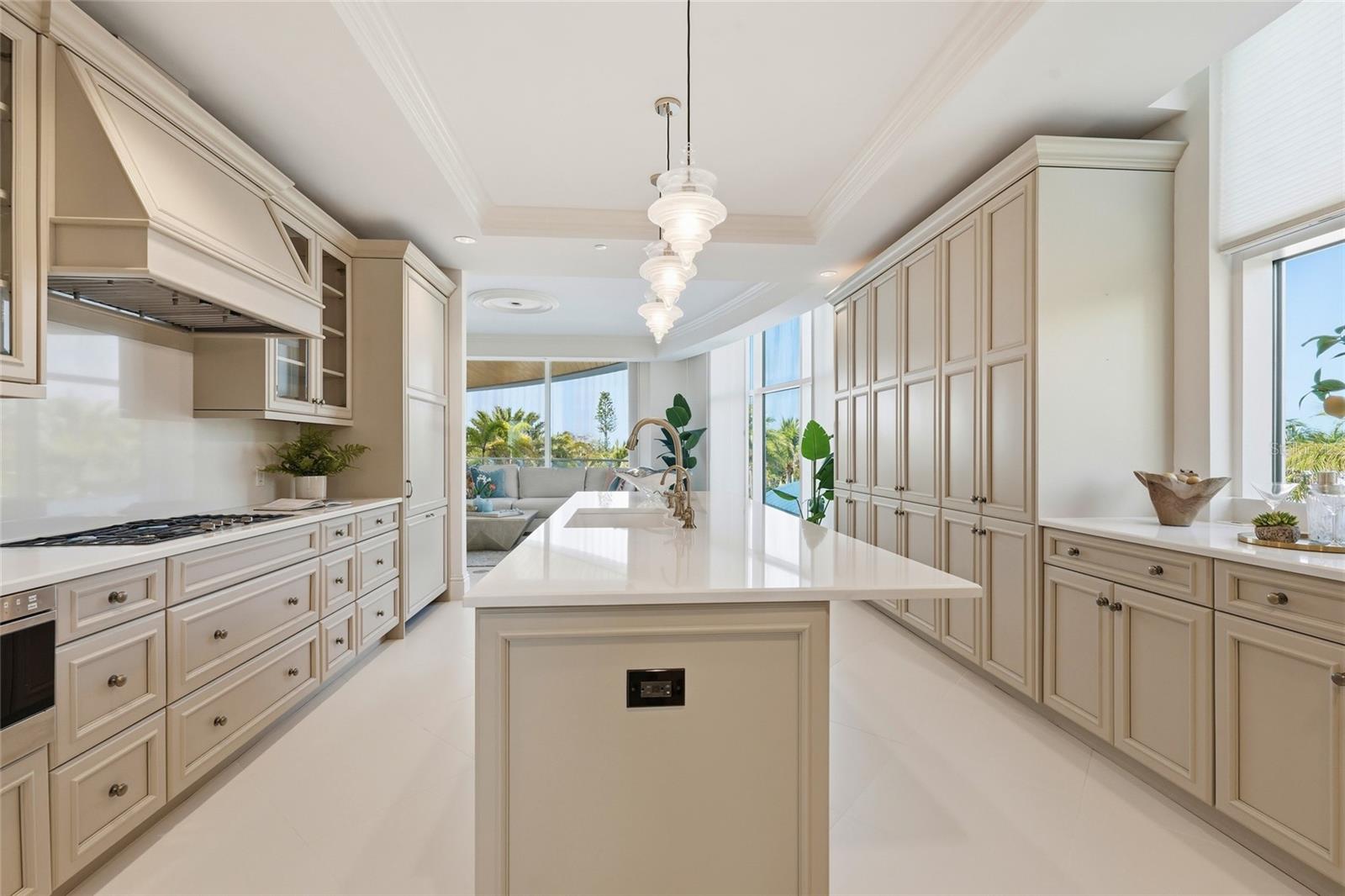 ARIA LONGBOAT KEY - Residential
