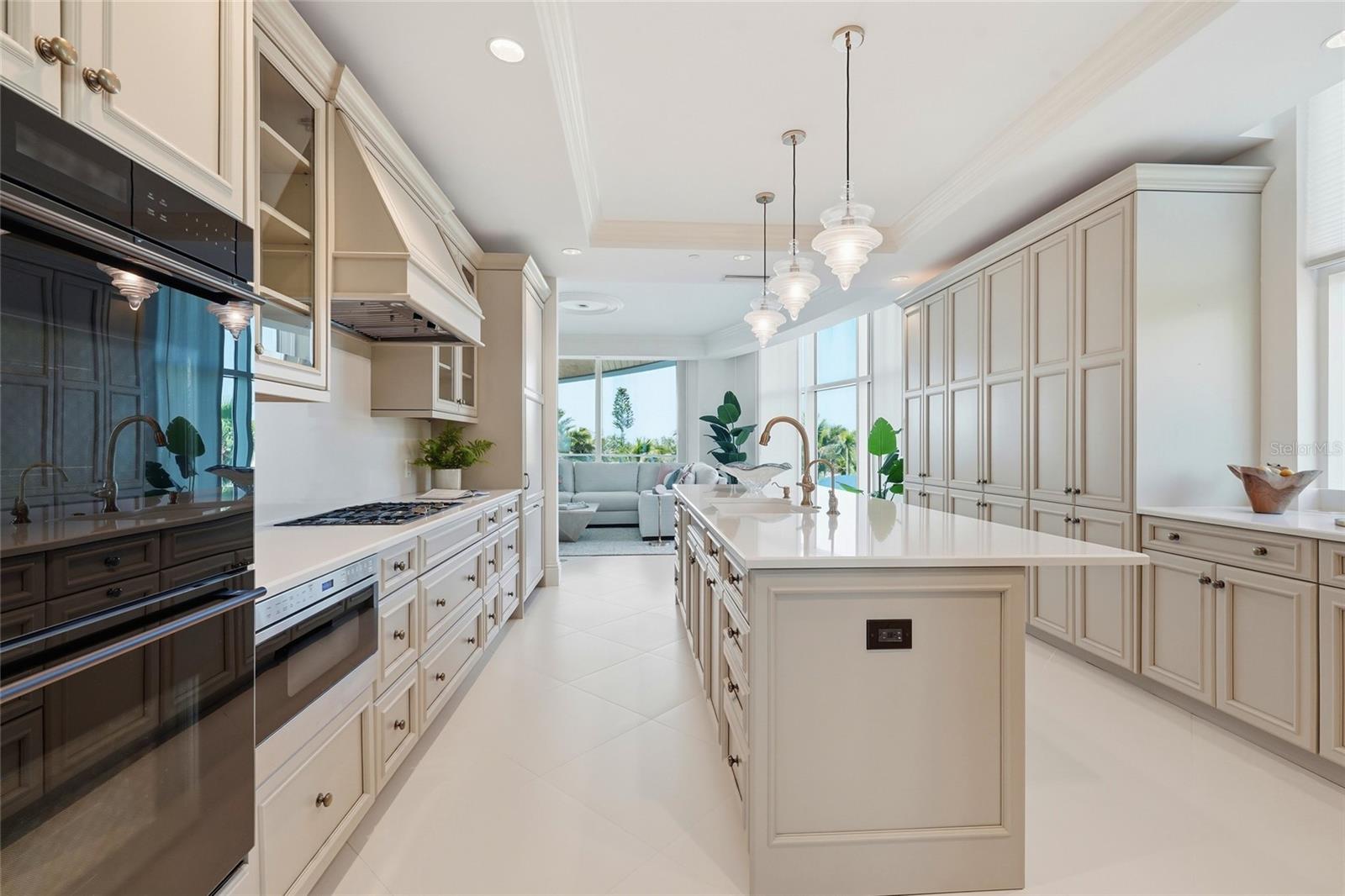 ARIA LONGBOAT KEY - Residential