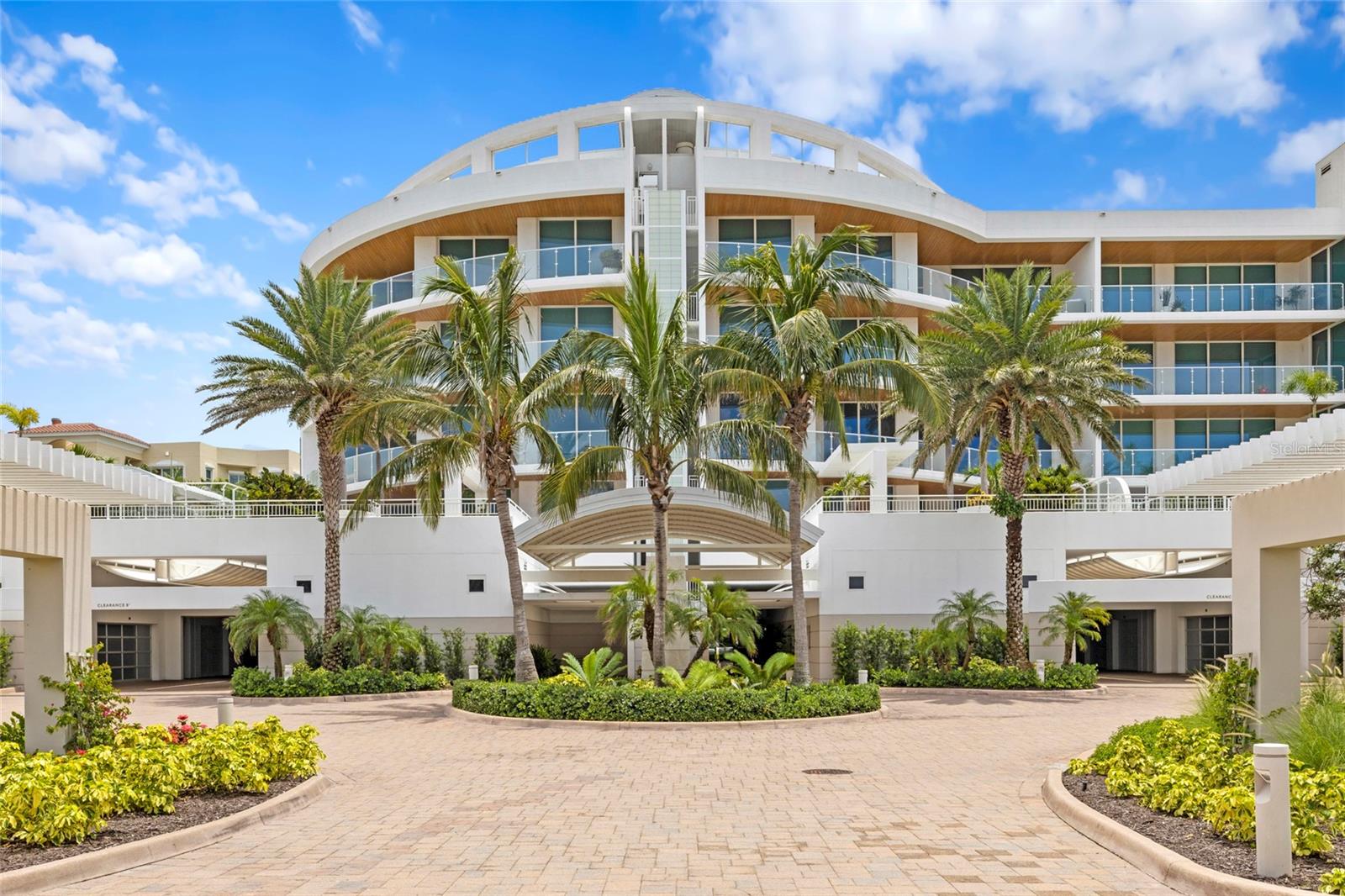 2251 GULF OF MEXICO DRIVE 301