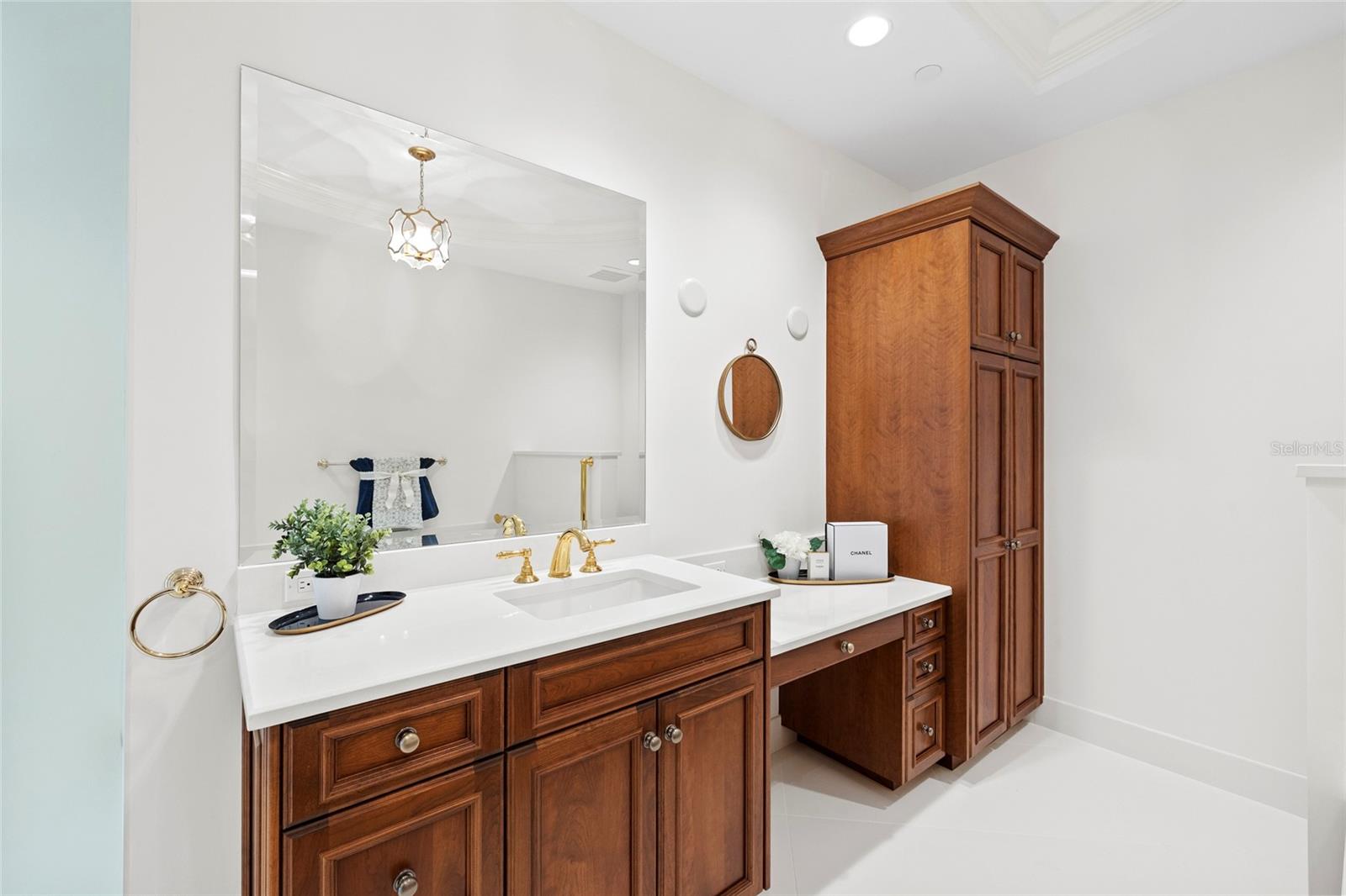 ARIA LONGBOAT KEY - Residential