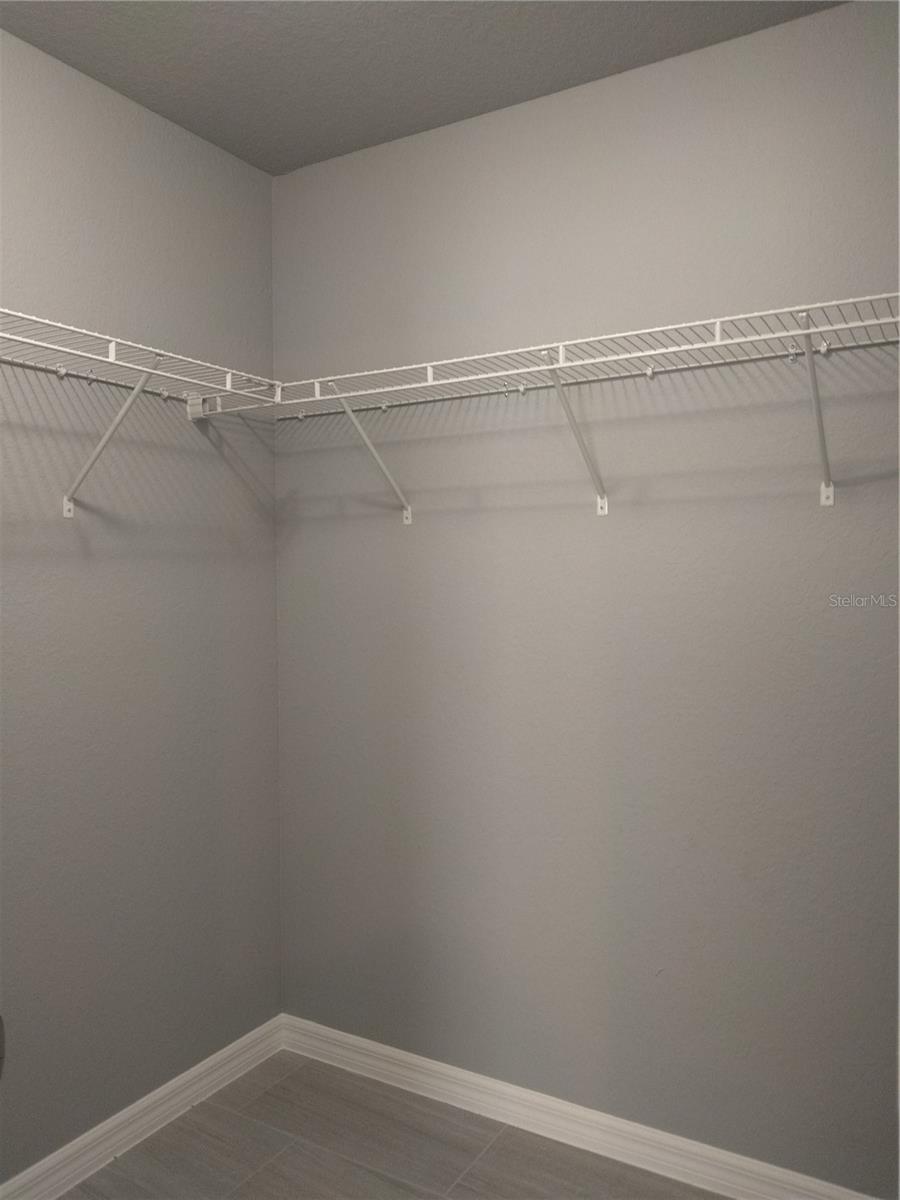 OCALA PARK ESTATES UN 2 - Residential