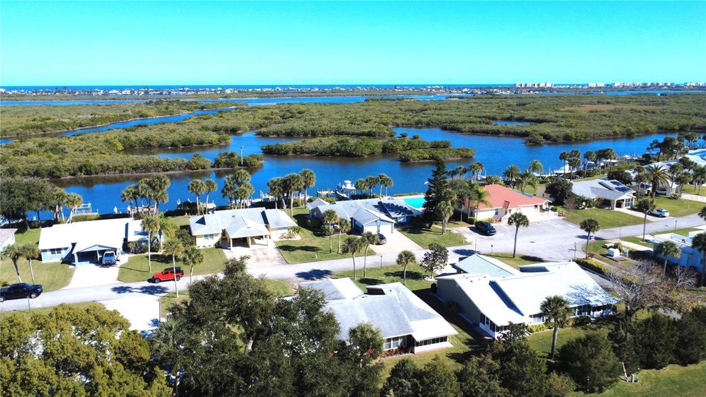 Photo of 1147 Harbour Point Drive, Port Orange, FL 32127 (MLS # O6374704)