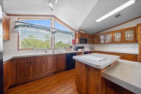 Tiny photo for 5791 SE 122nd Avenue, Morriston, FL 32668 (MLS # OM730514)
