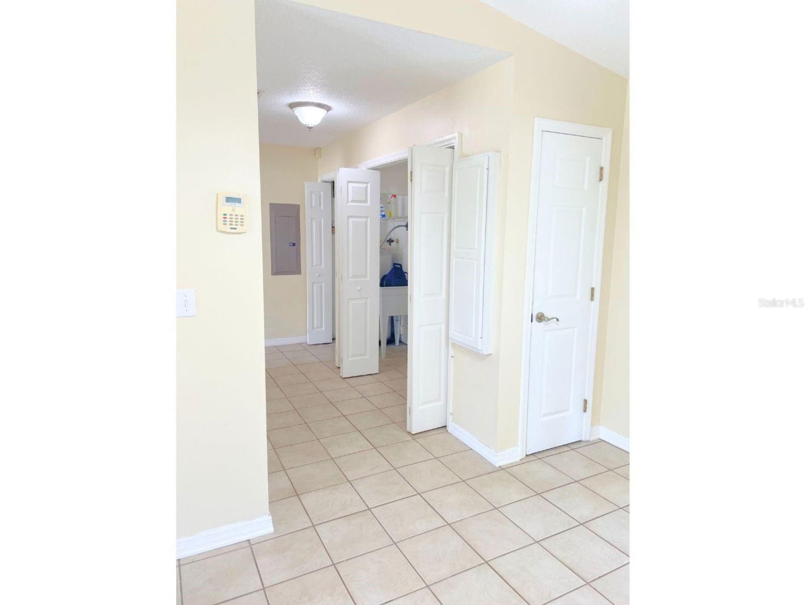 CROOKED LAKE PARK TR 02 - Residential