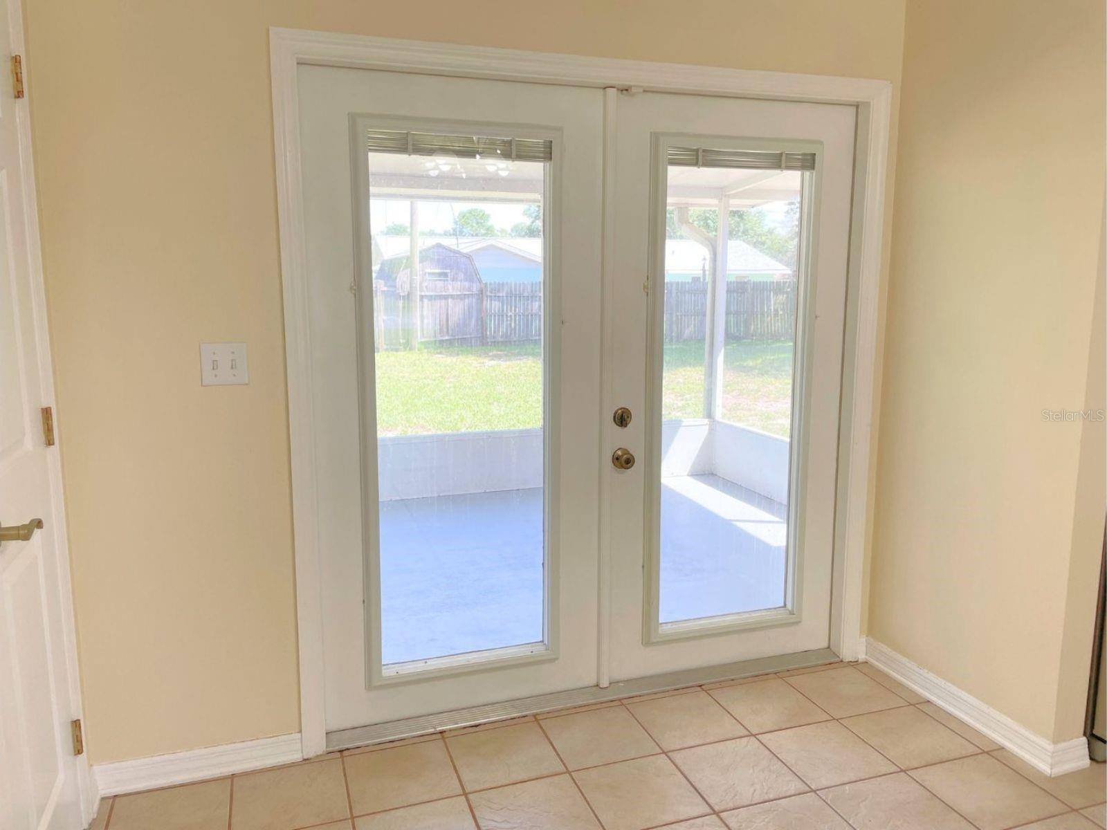 CROOKED LAKE PARK TR 02 - Residential