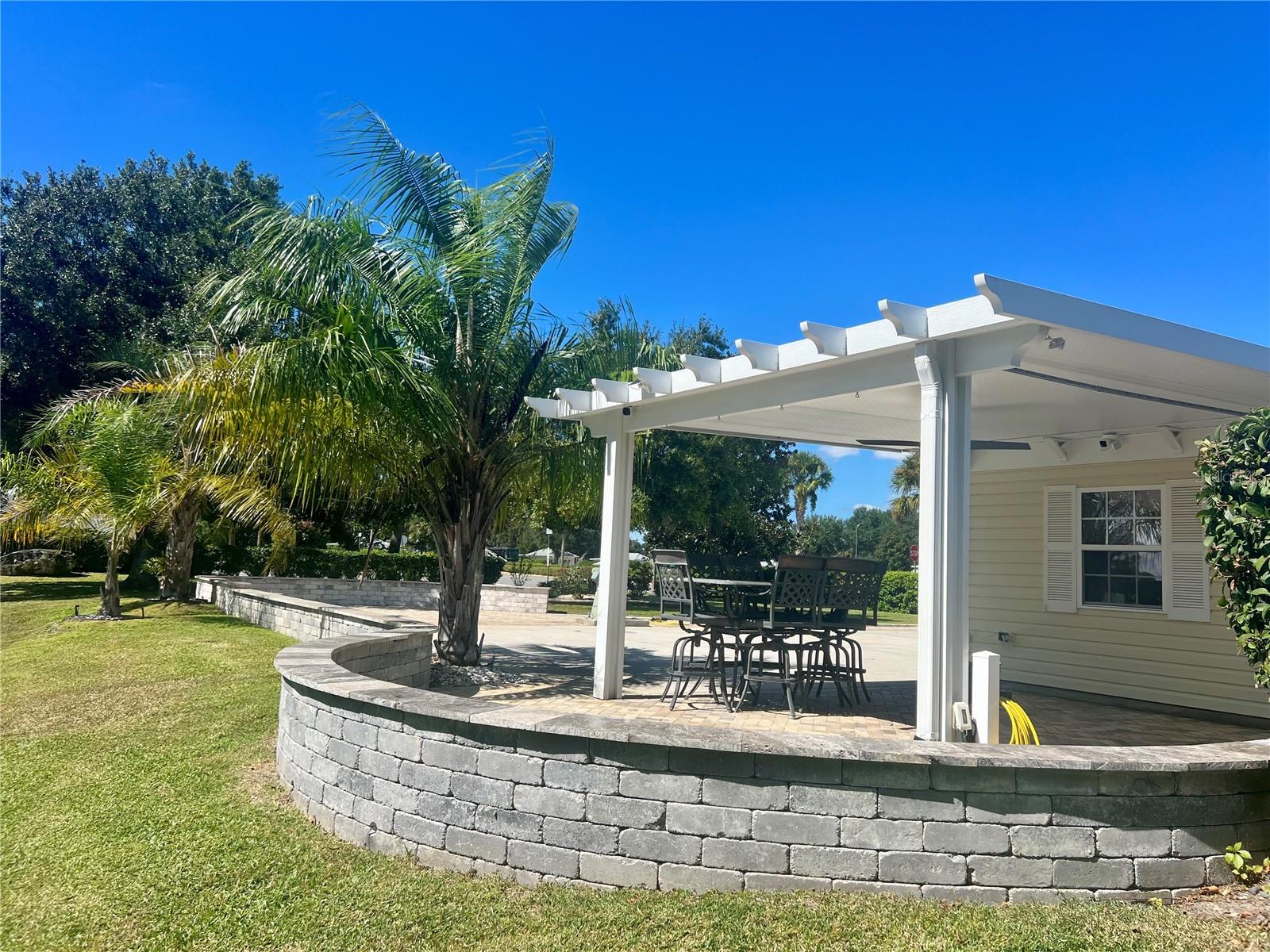 FLORIDA GRANDE MOTOR COACH RESIDENCE - Land