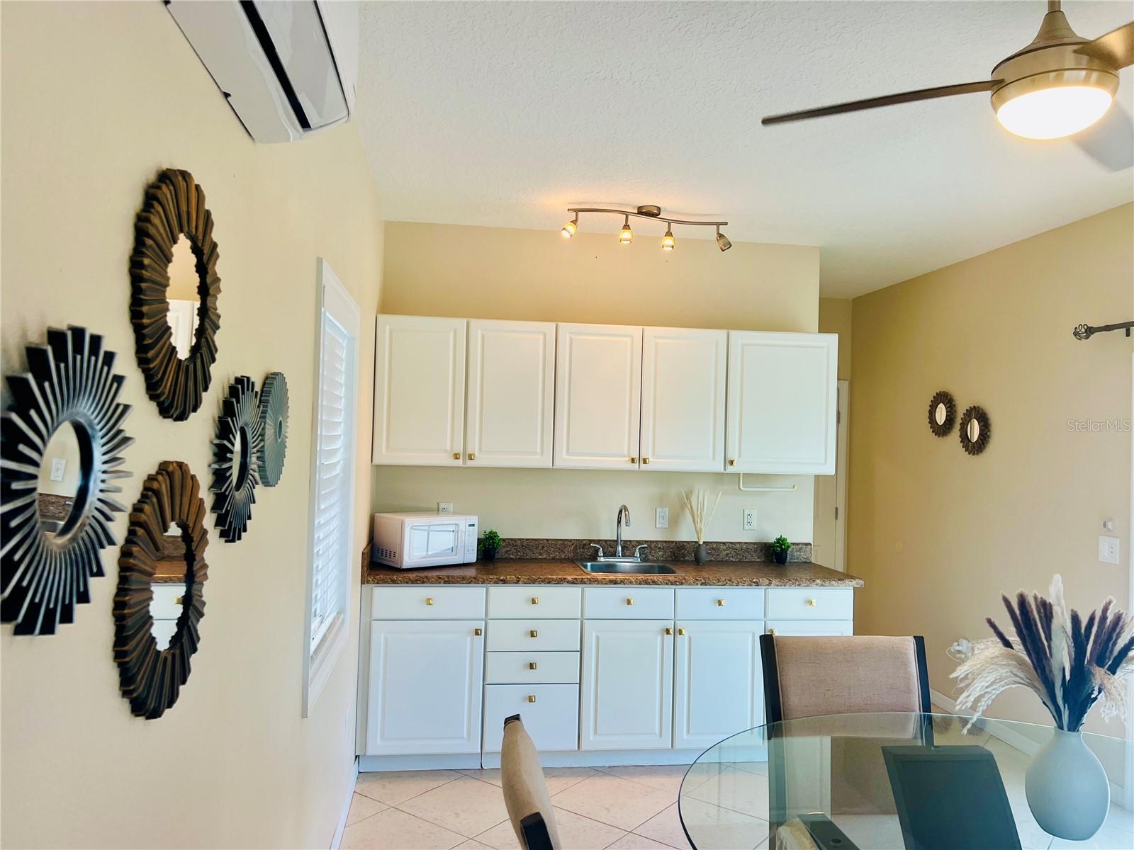 FLORIDA GRANDE MOTOR COACH RESIDENCE - Land