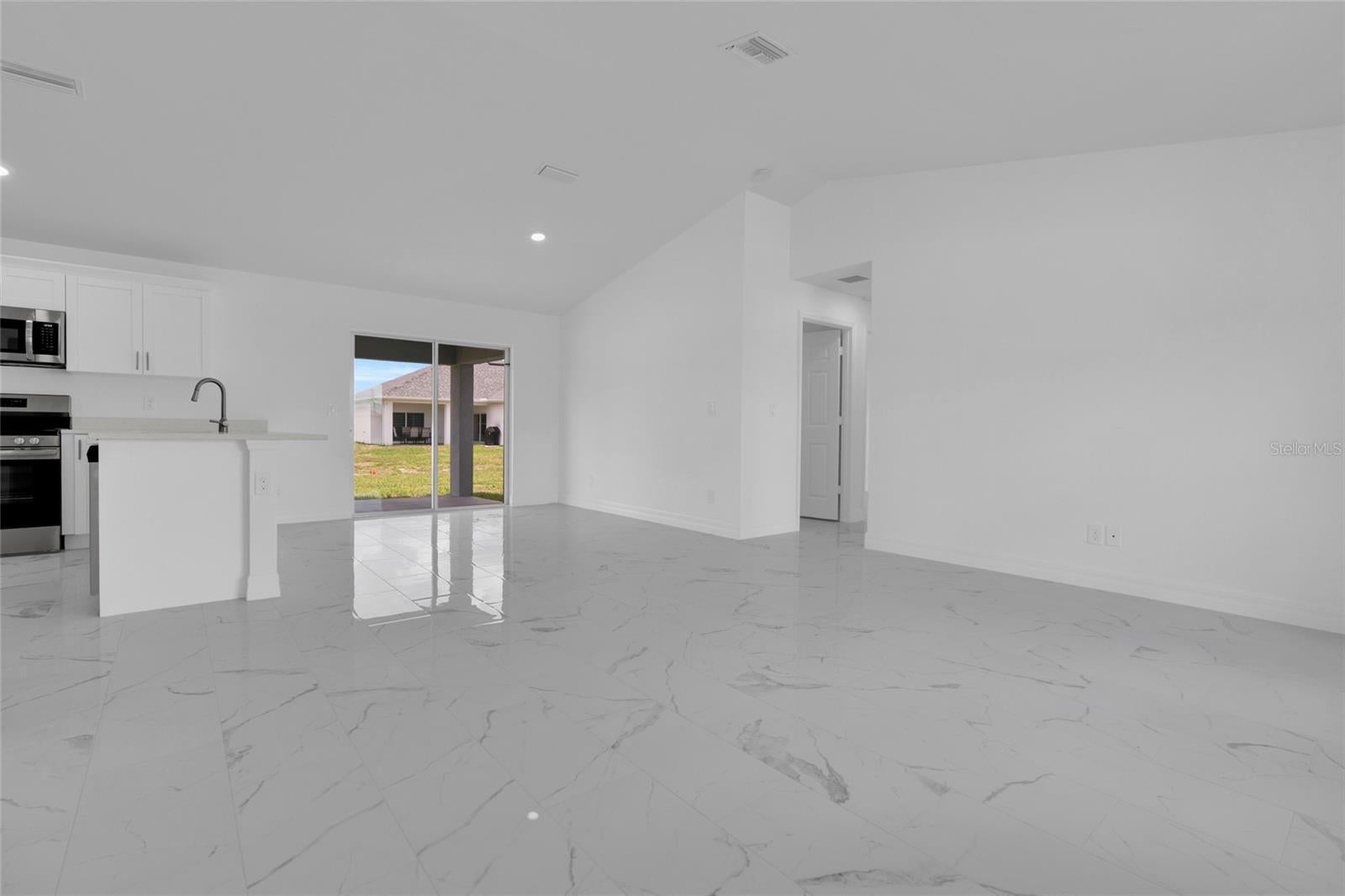 1808 NE 44TH STREET
