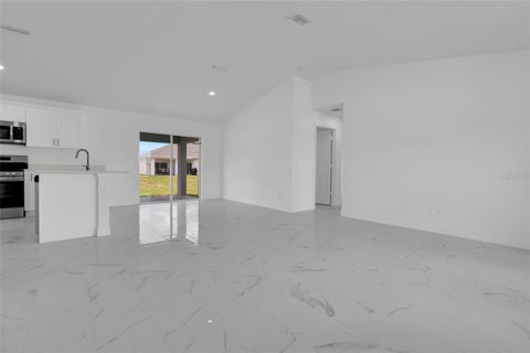 1808 Ne 44th Street, Cape Coral, FL 33909