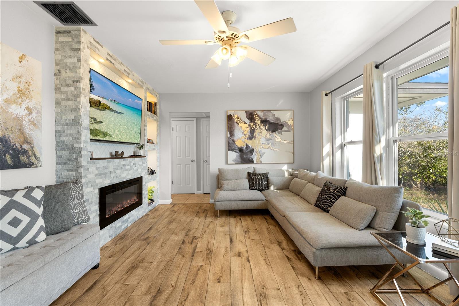 HIGHLAND LAKE SUB 3RD ADD - Residential