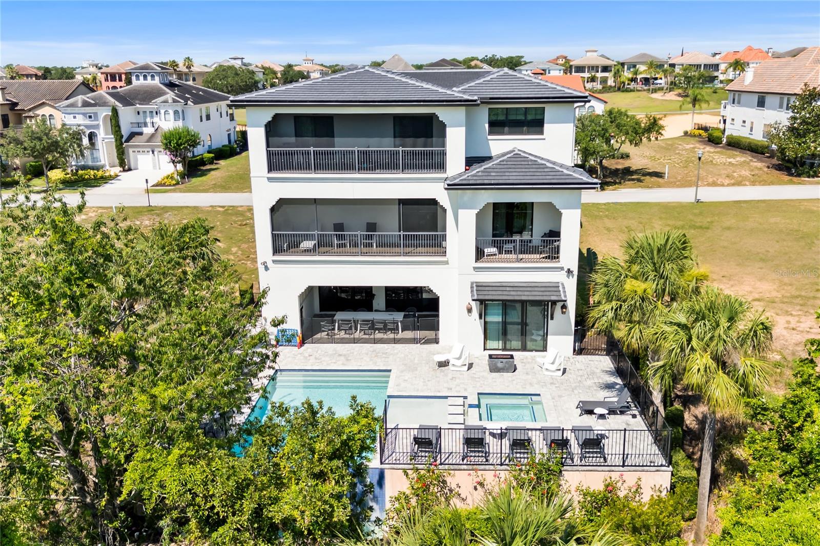 550 MUIRFIELD LOOP