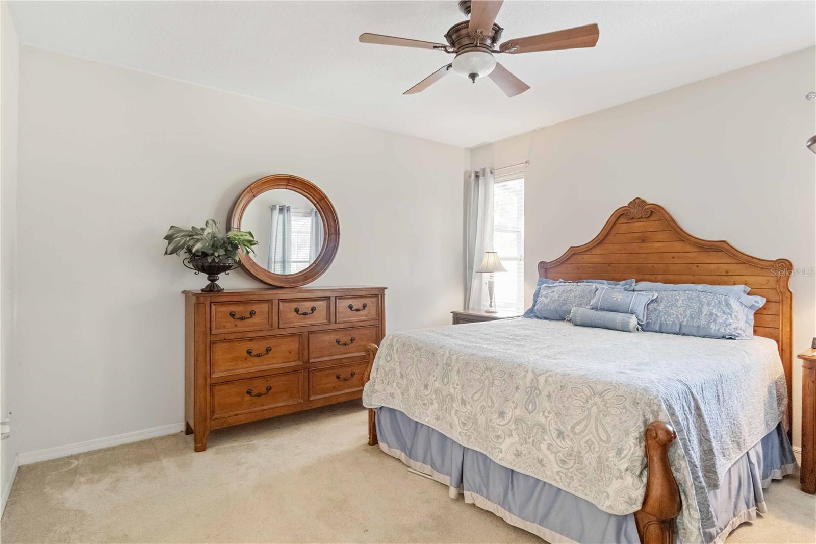 CROSSING CREEK VILLAGE PH I - Residential Lease
