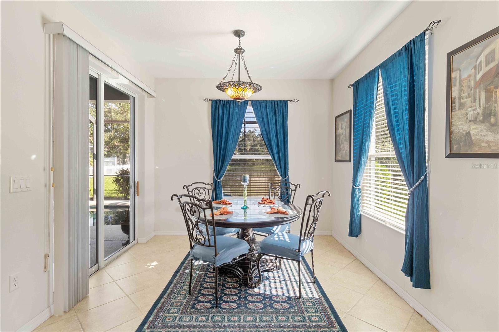 CROSSING CREEK VILLAGE PH I - Residential Lease