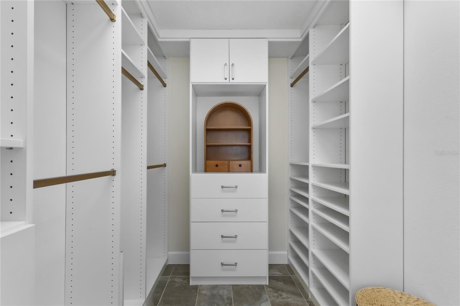 WHITEBRIDGE COURT - Residential