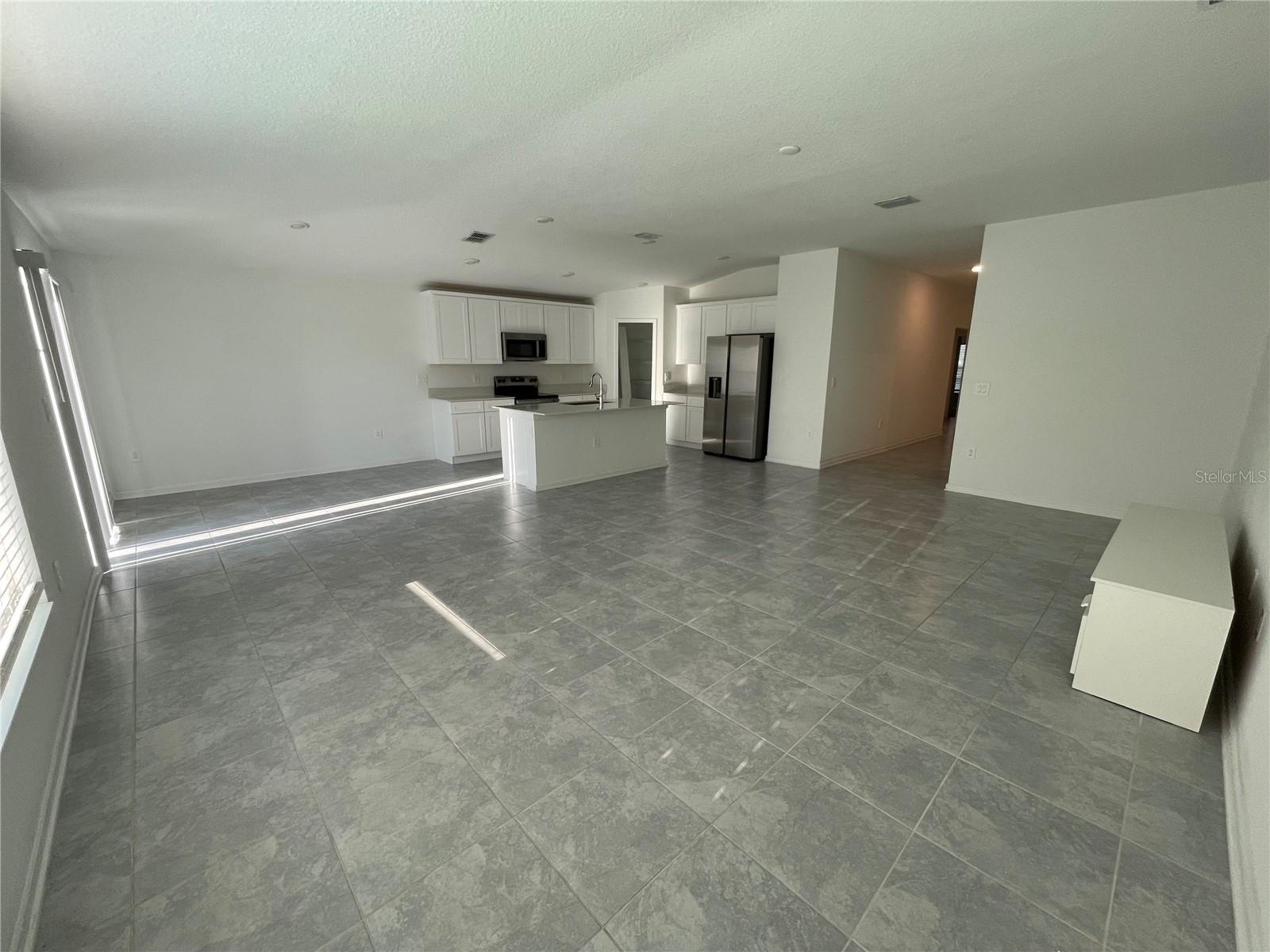 CYPRESS PARK ESTATES - Residential Lease