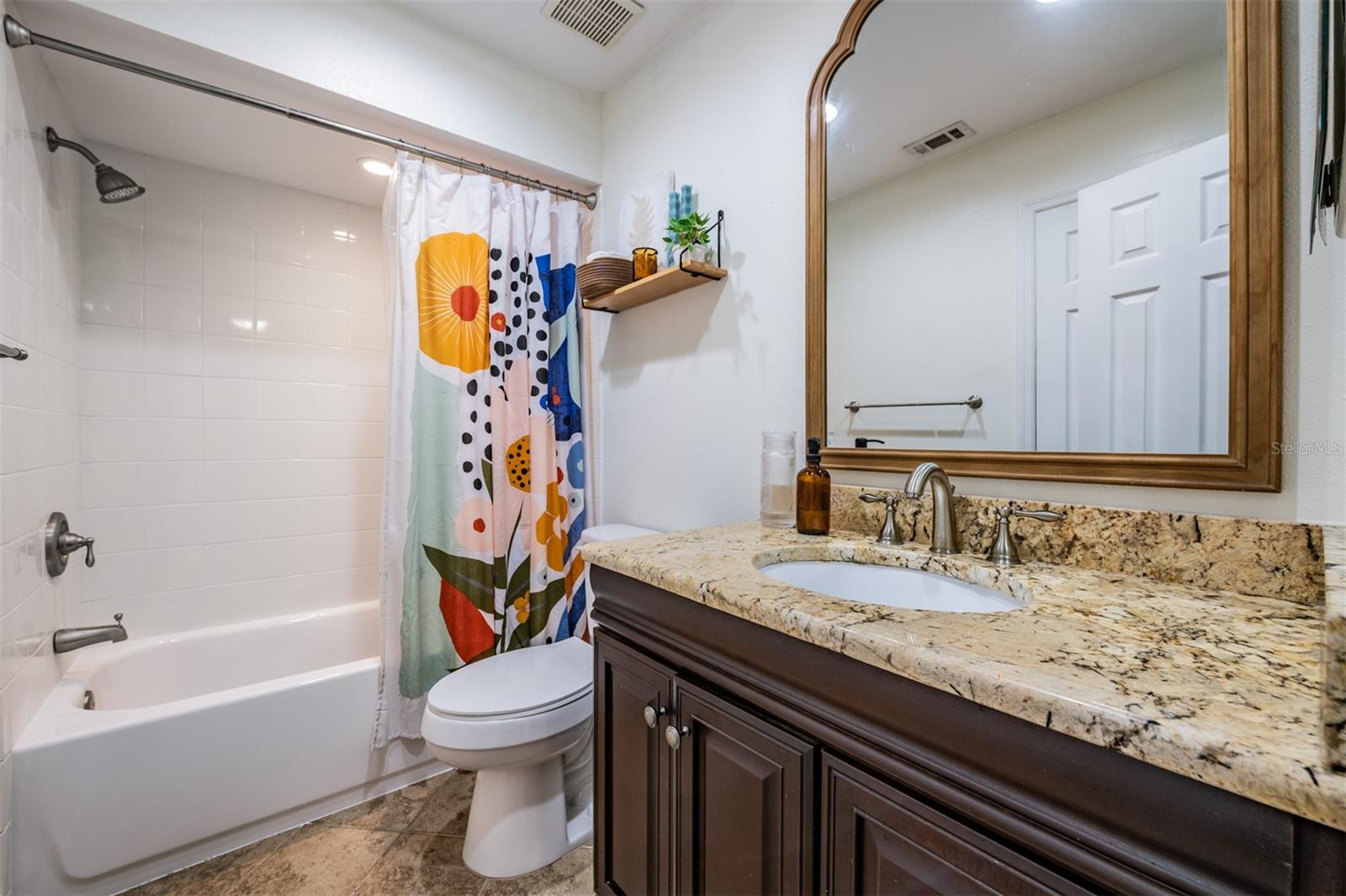 TURNER TRACE UNIT ONE - Residential