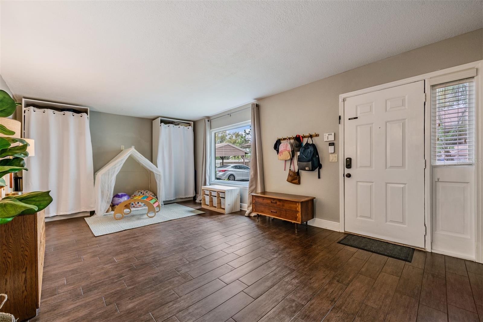 TURNER TRACE UNIT ONE - Residential