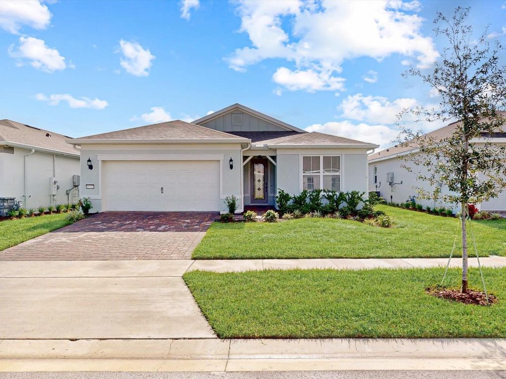 Photo of 6354 Shimmering Shores Lane, Saint Cloud, FL 34771 (MLS # O6388693)