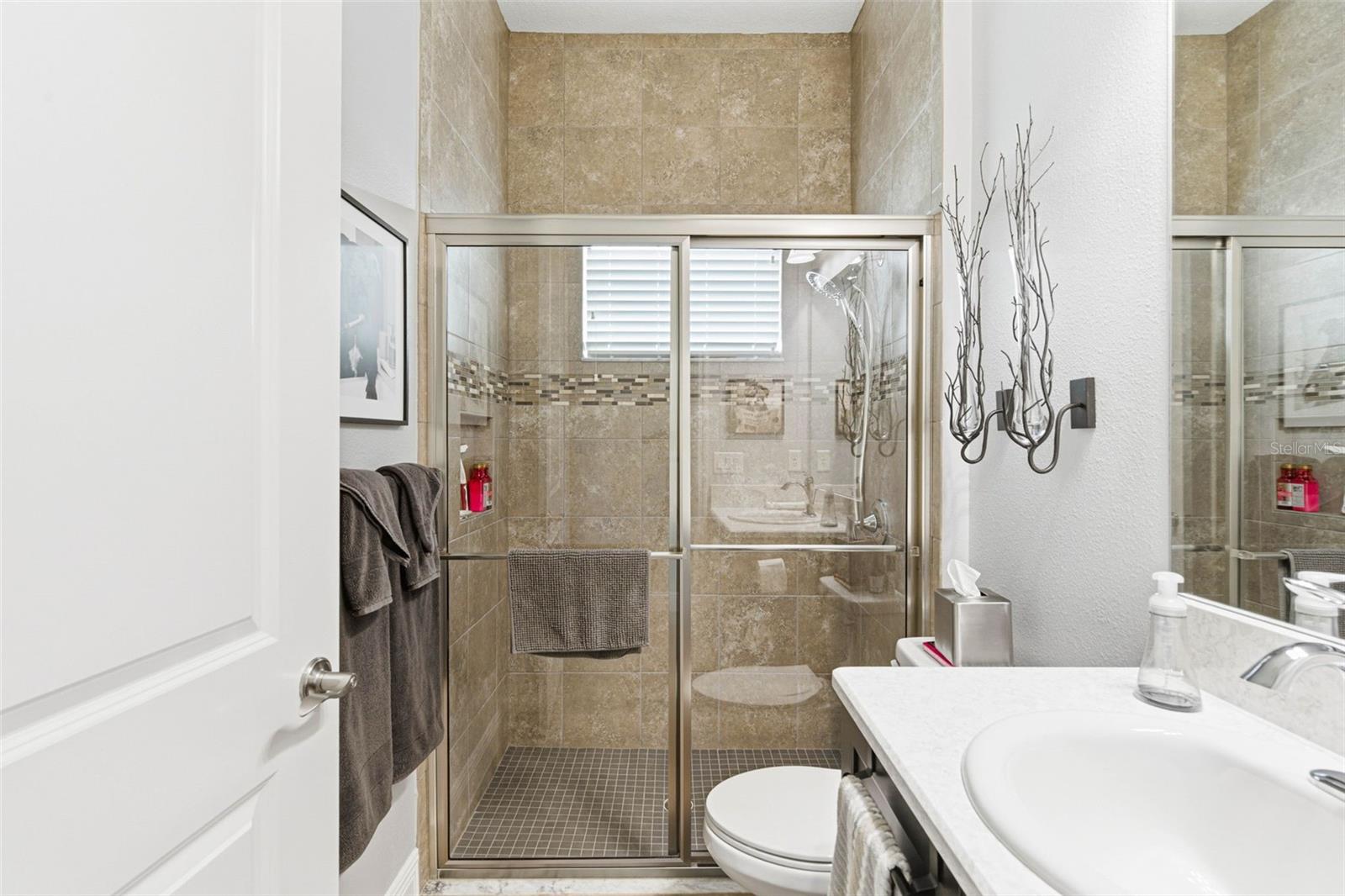 MANORS AT FOREST GLEN - Residential